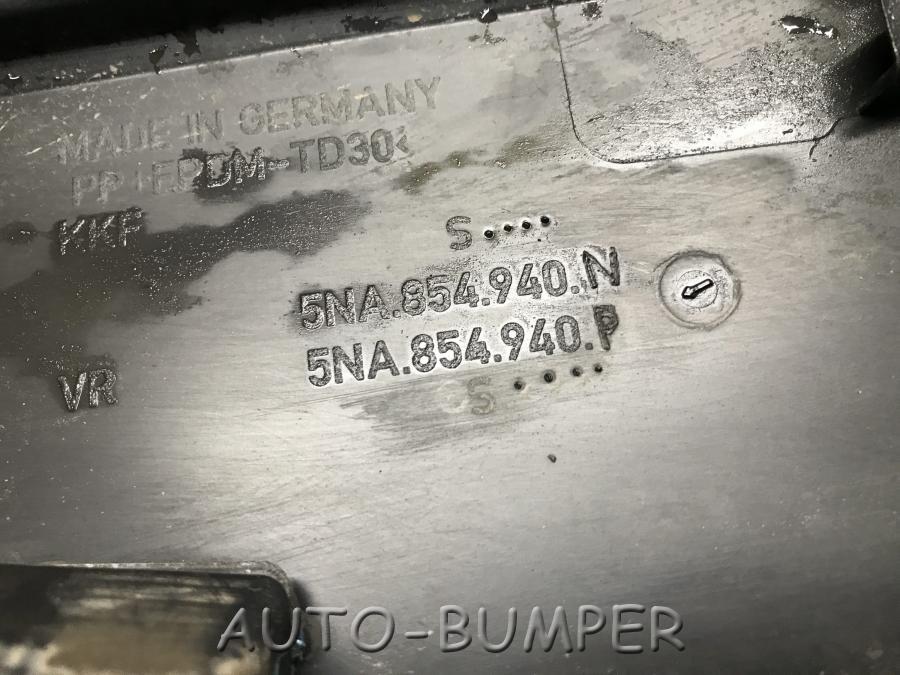 VW Tiguan 2016- Накладка двери передней правой 5NA854940