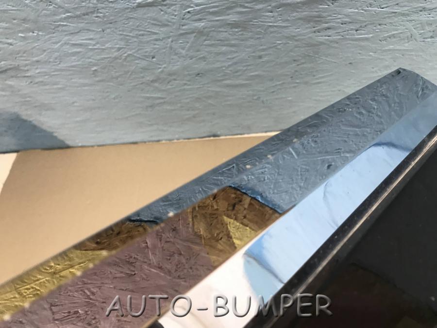 VW Touareg NF 2010- Накладка двери задней правой 7P6854950H