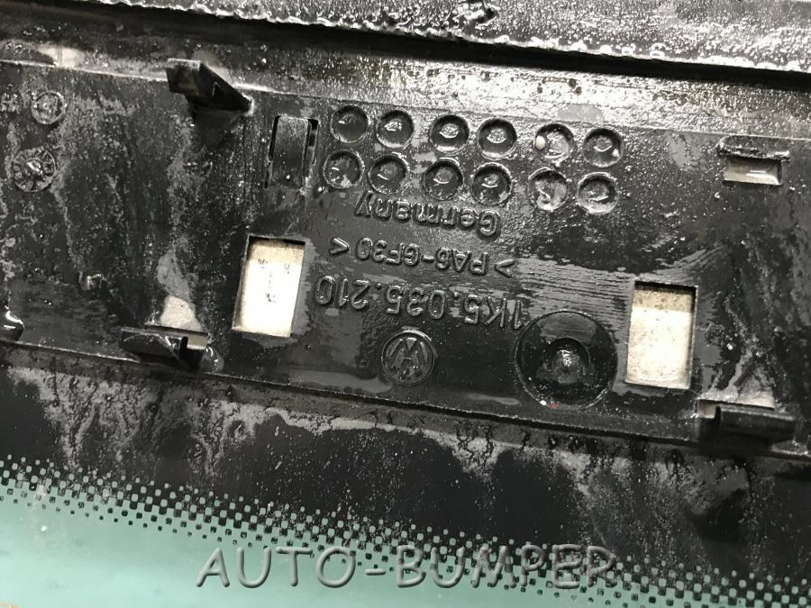 VW Jetta 2006- Стекло заднее с обогревом 1K5845051AR