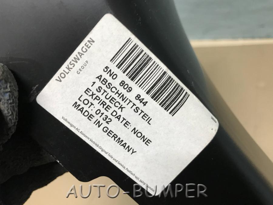 Volkswagen Tiguan 2007- Порог правый 5N0809844