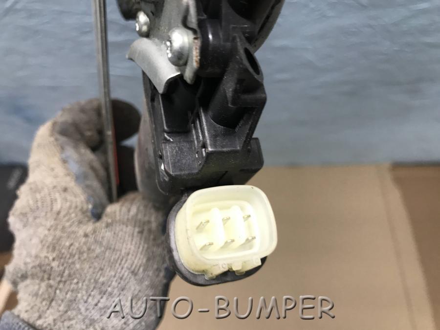Toyota Isis Стеклоподъёмник задний левый 85720-46030 8572046030