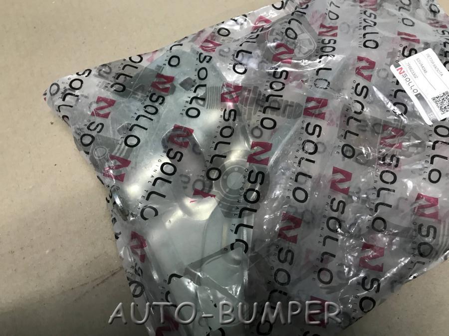 VW Touareg 2010-Петля капота правая 7P6823302