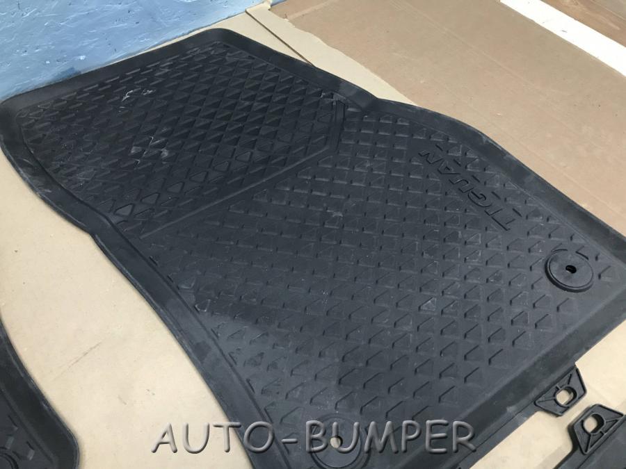 VW Tiguan 2016- Коврики салона новые (некомплект) 5NB061502 82V