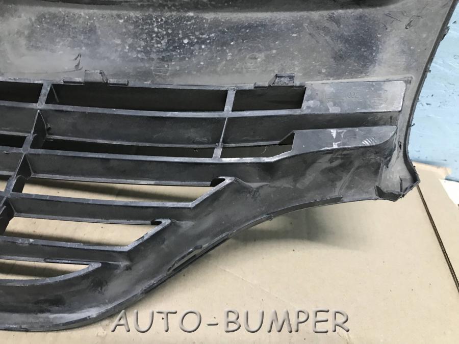 Renault Logan Решётка радиатора 623107605RC