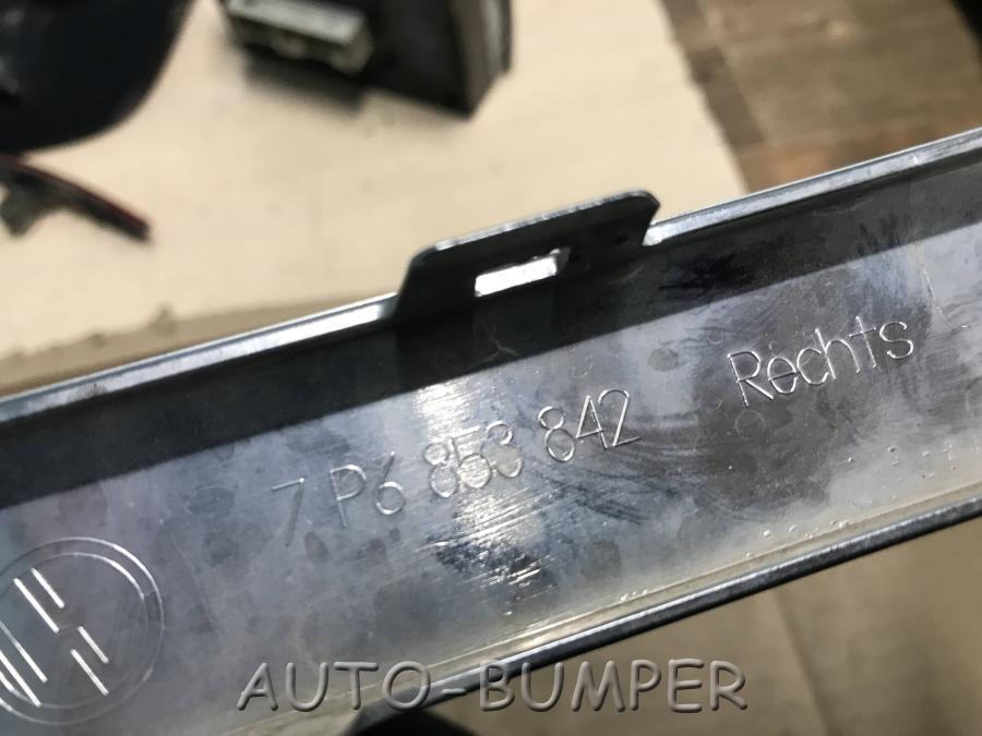 Молдинг заднего бампера правый 7P6853842