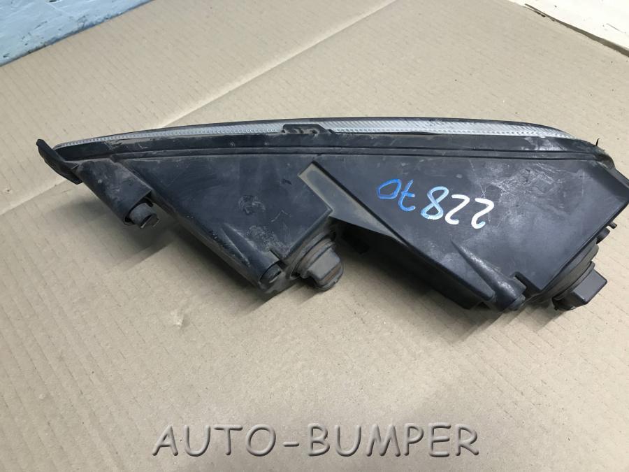 Volkswagen Passat B7 2011- Фара противотуманная правая 3AA941662G