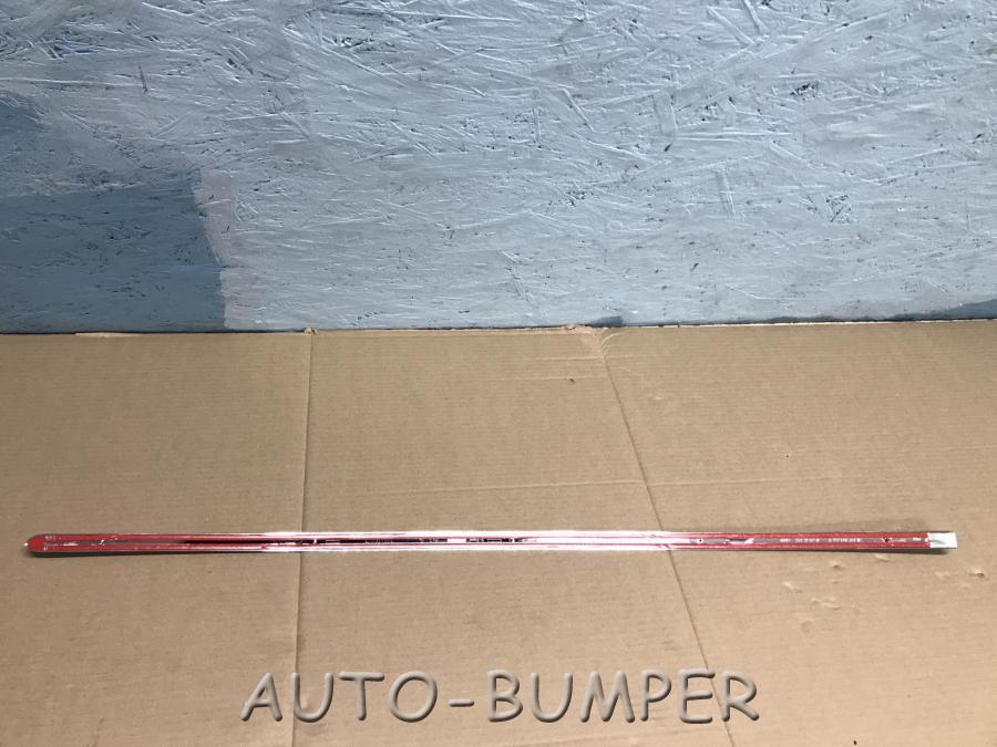 Volkswagen Passat B6 2006- Молдинг двери передней левой 3C0853515A 2ZZ