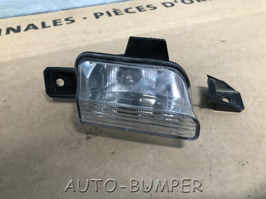 VW Tiguan 2007- Фонарь заднего хода левый 5N0941071A