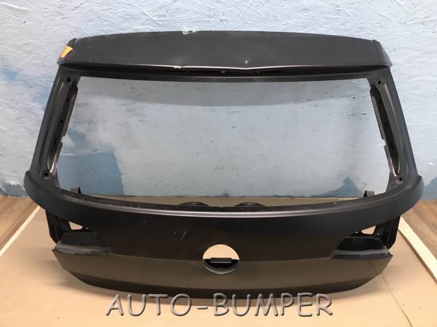 VW Golf VII 2012- Крышка багажника 5G6827025 5G6827025AA