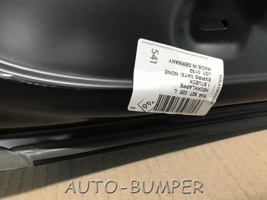 VW Tiguan 2016- Крышка багажника 5NA827025 5NA827025L