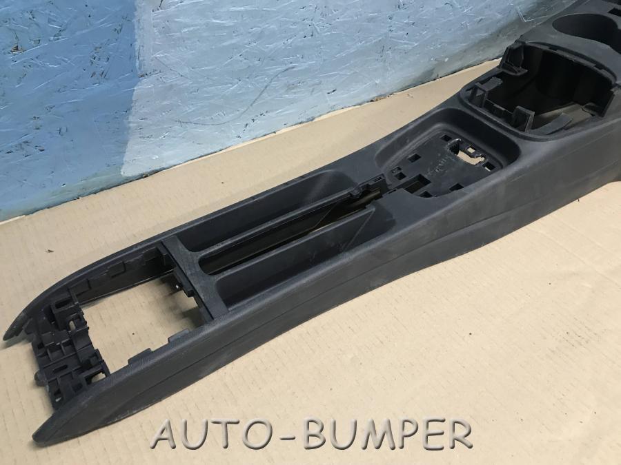 Центральная консоль 6RU863241 6RU863241E82V