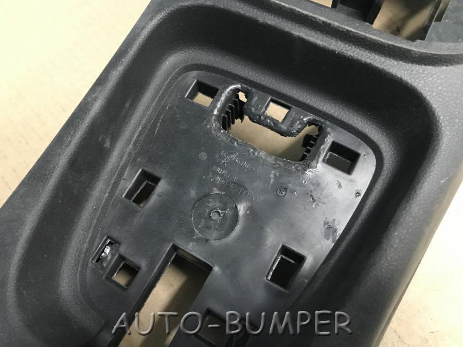 Центральная консоль 6RU863241 6RU863241E82V