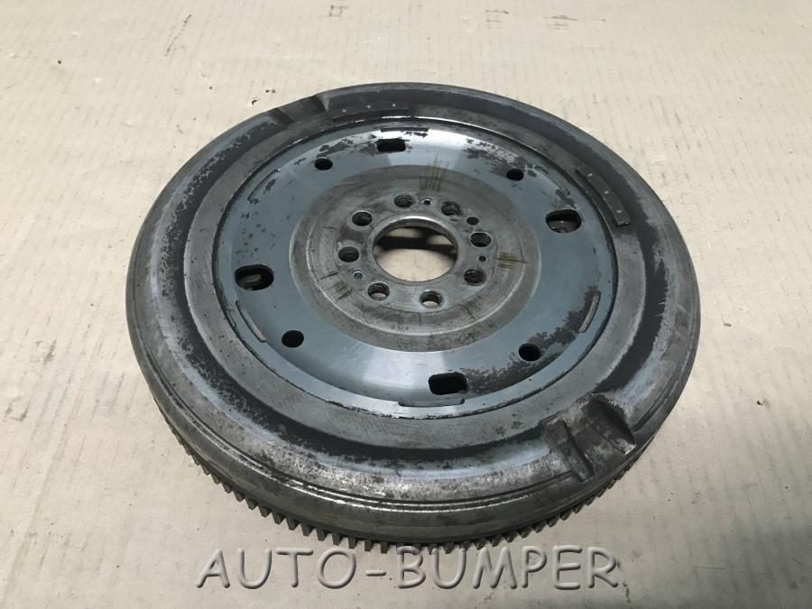 Маховик двухмассовый DSG7 (132 зуба) 03C105266