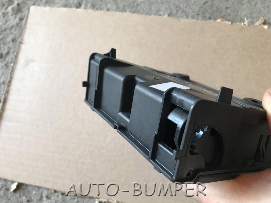 Volkswagen Golf Jetta 2006- Подстаканник 1K0862532F 1K0862532G 1K0862532B 1K086532G9B9