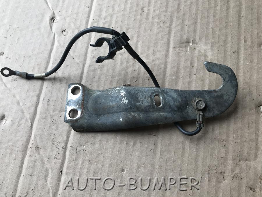 Кронштейн двигателя Toyota 2UZ-FE 12281-50050 1228150050