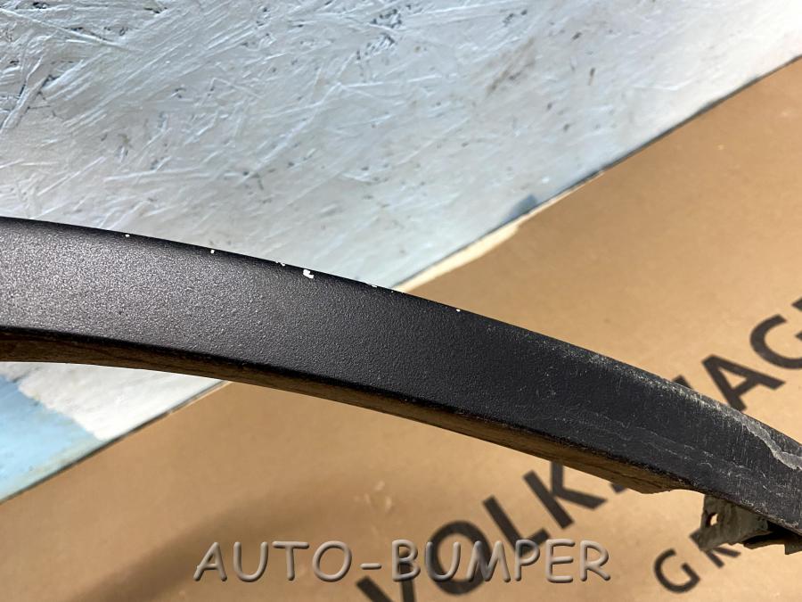 VW Tiguan 2007- Накладка крыла задняя правая  5N0854820B
