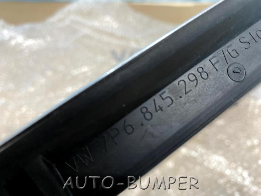 Форточка задняя правая 7P6845298F