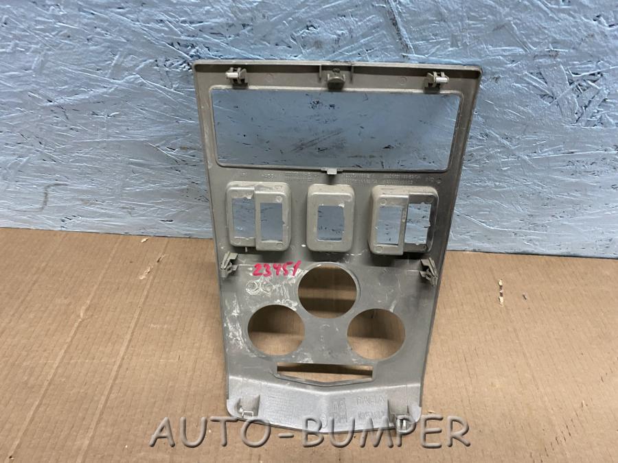 Renault Logan 2005- Рамка магнитолы  8200751184E1  8200751184 8200751191
