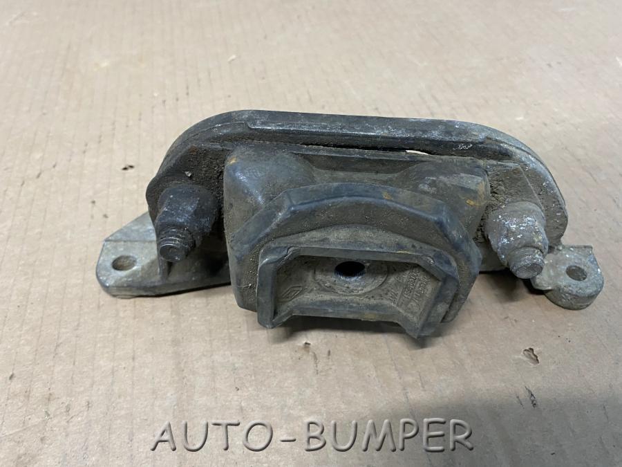 Renault Logan 2005- Кронштейн опоры КПП 8200216113