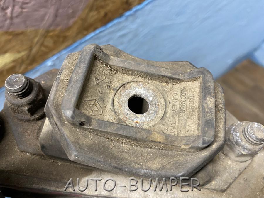 Renault Logan 2005- Кронштейн опоры КПП 8200216113