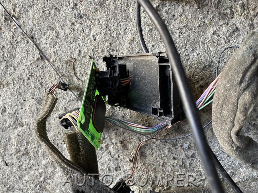 Renault Megane 2 2003- Проводка салонная  8200216720B 8200545988 8200712565
