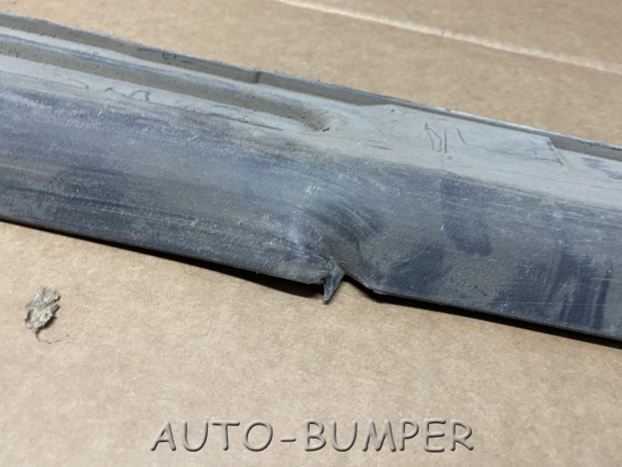 Ford Focus 2 2005-2011 Накладка порога правого 5M5110154AB, 1380593