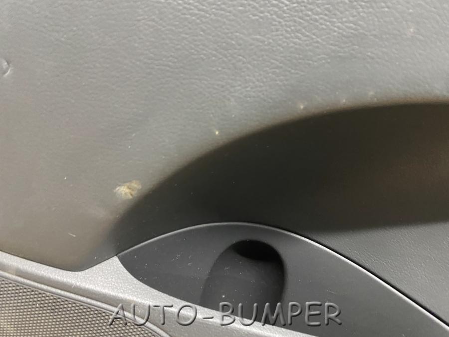 Subaru Tribeca 2006- обшивка задней правой двери 94222-XA00A-ER