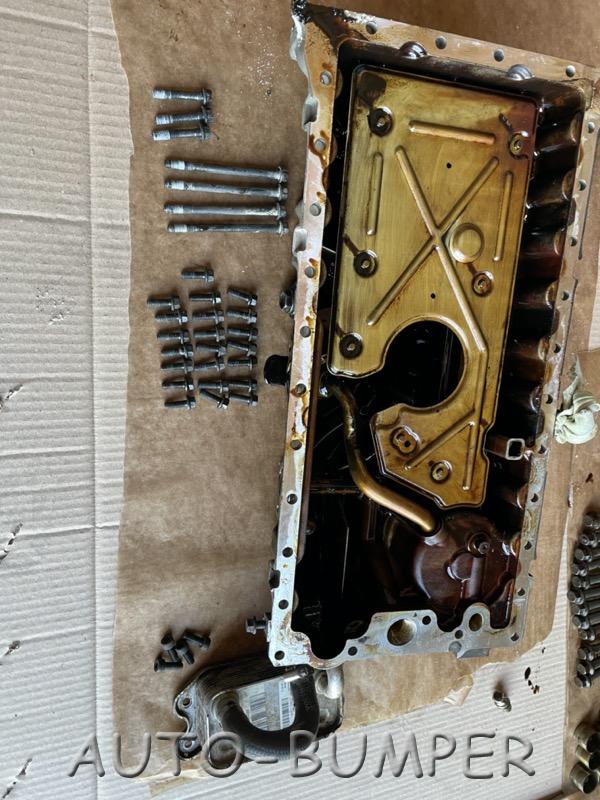 Volvo Поддон масляный 30750655A 8250478