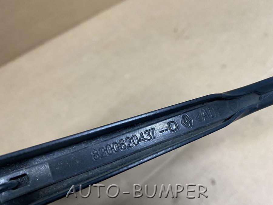 Renault Logan 1 2005- Поводок стеклоочистителя правый (Дворник)  8200620437