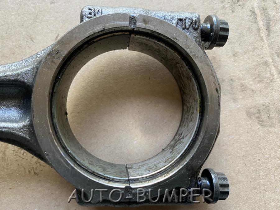 VW Amarok 2010- Шатун 038105401J 