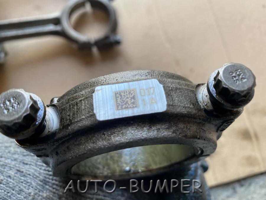 VW Amarok 2010- Шатун 038105401J 