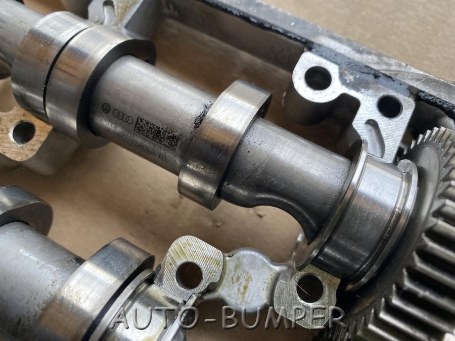 VW Amarok 2010- Распредвал впуск 03L109021E, 03L101E
