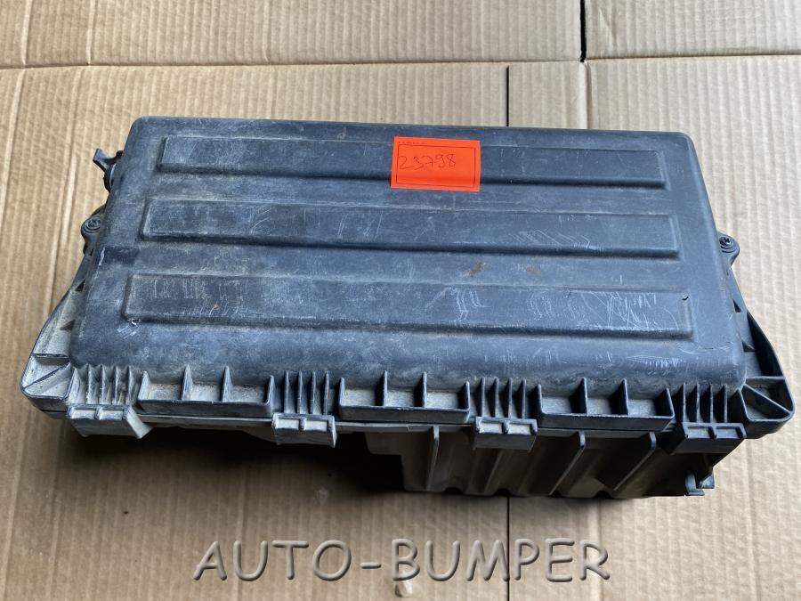 VW Polo Sedan 2011- Корпус воздушного фильтра  036129611CM
