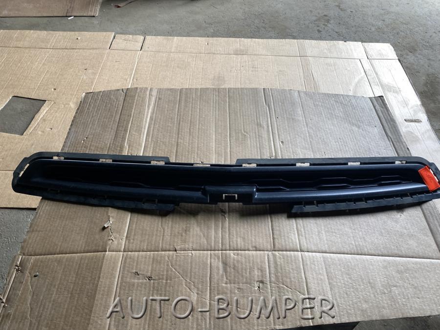 Chevrolet Cobalt Решетка радиатора верхняя  52027904