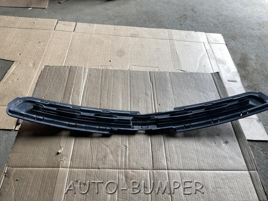 Chevrolet Cobalt Решетка радиатора верхняя  52027904