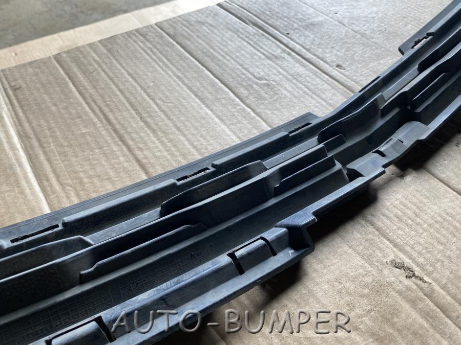 Chevrolet Cobalt Решетка радиатора верхняя  52027904
