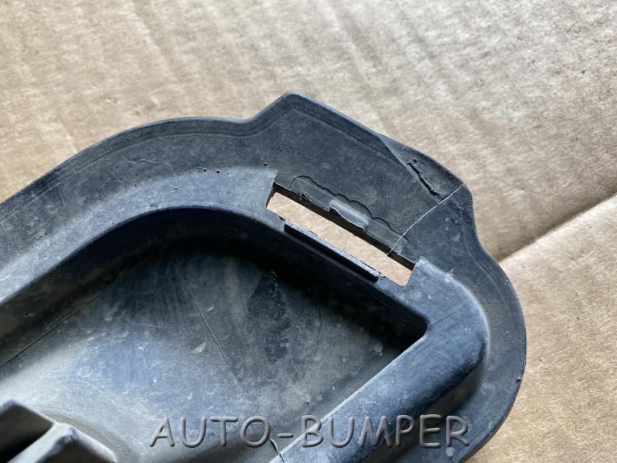 Chevrolet Cobalt Решетка радиатора верхняя  52027904