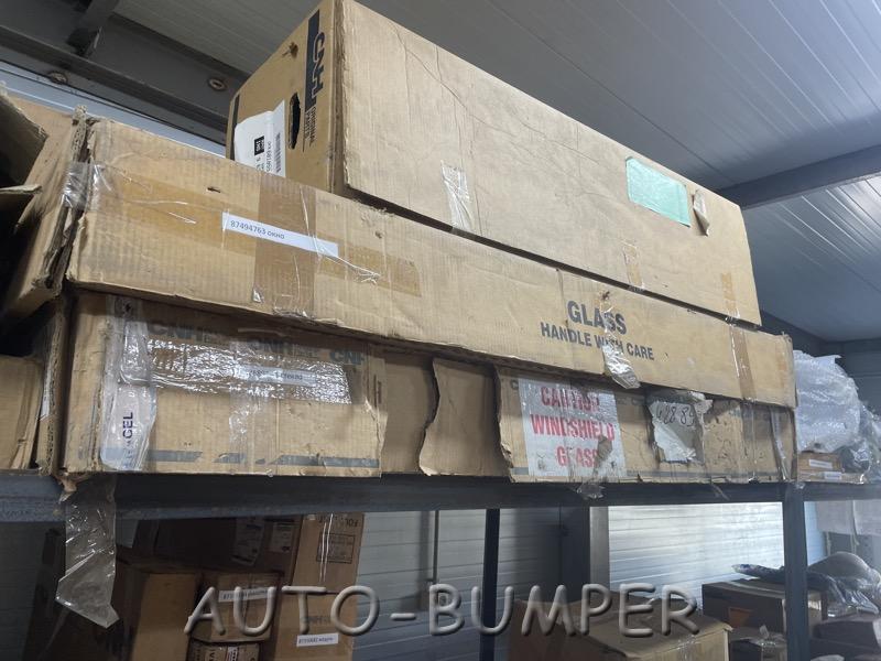Case 40XT/60XT/70XT Стекло двери кабины 428891A1