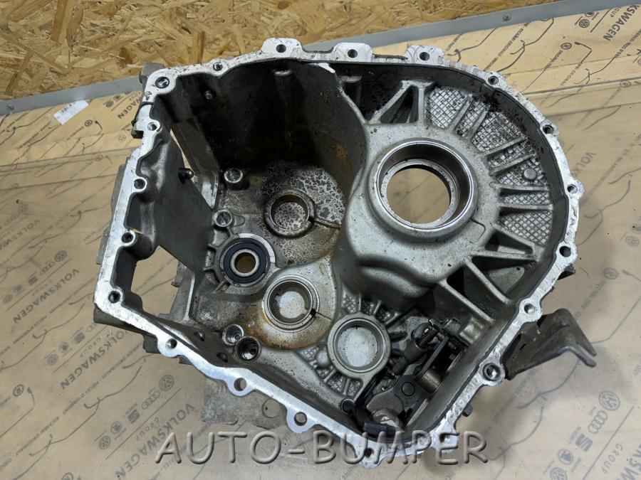 VAG Корпус КПП задняя часть 0AM301103F