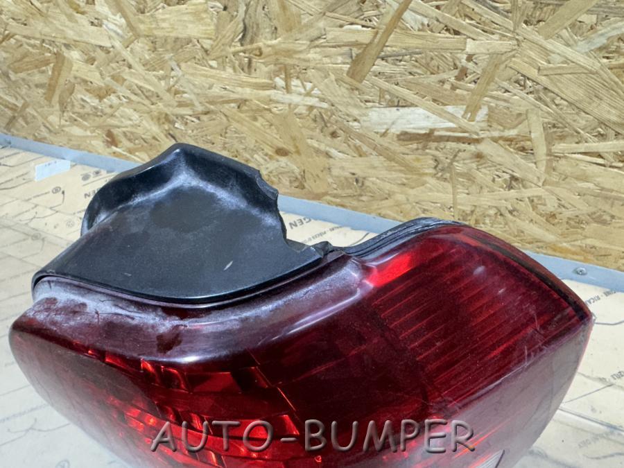 Toyota Kluger V Фонарь задний левый 8155048030