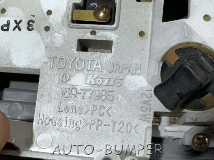 Toyota Kluger V Плафон 1D111-0160, 169-77985