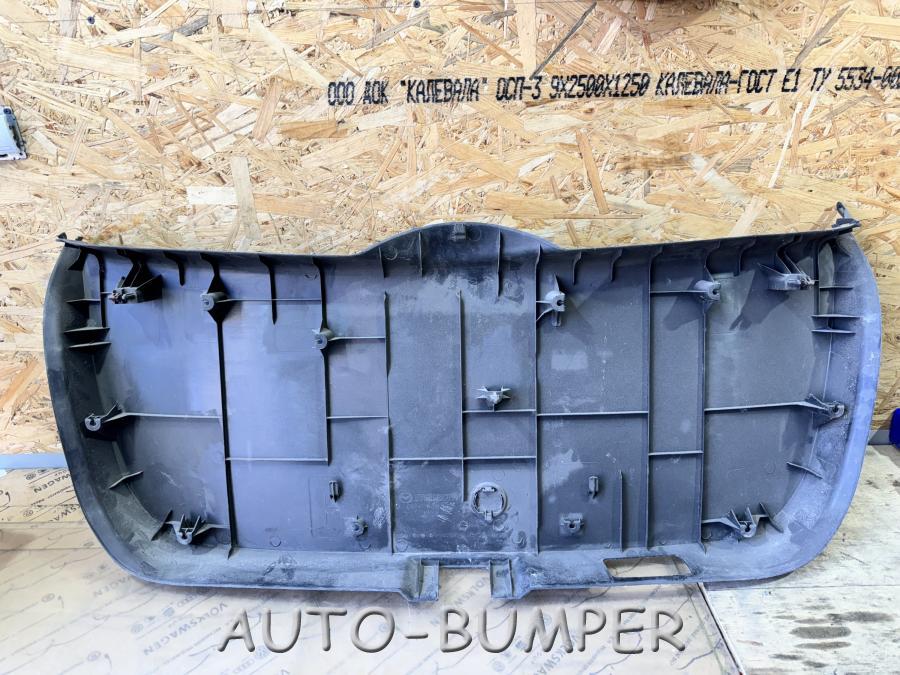 Mazda CX7 2007- Панель обшивки крышки багажника EG2168960
