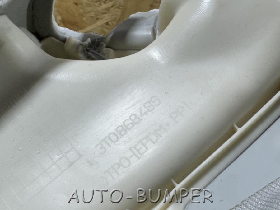Skoda Superb 2 Накладка стойки передняя 3T0868490, 3T0868489
