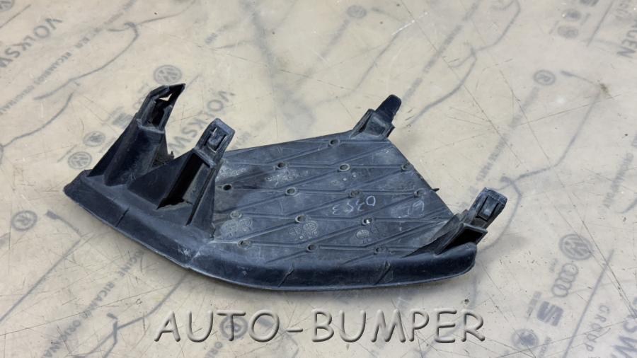 Toyota Corolla 150 Заглушка фары противотуманной левая 81482-12060