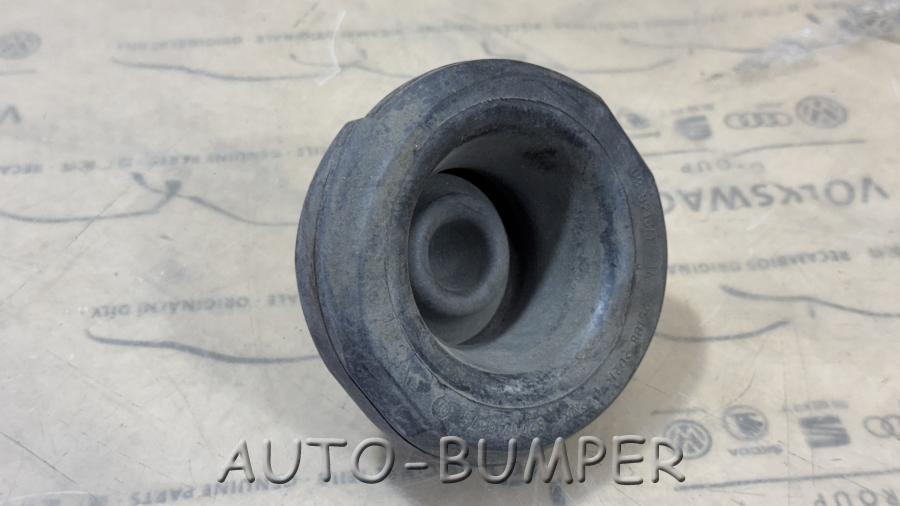 Renault Megane 2002- 2009 - Опора пружины 8200245679
