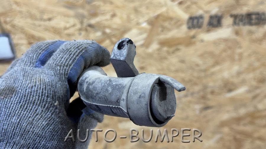 Renault Megane (2002-2009) - Водосток  8200121210