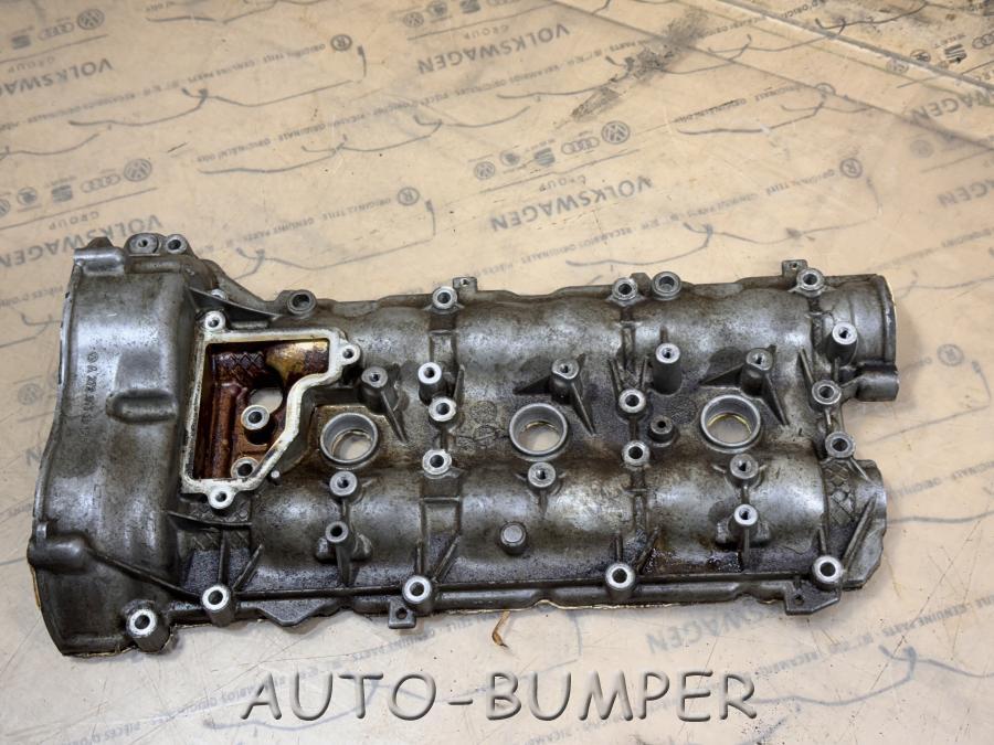 Mercedes Benz m272 Крышка клапанов левая A2720161205