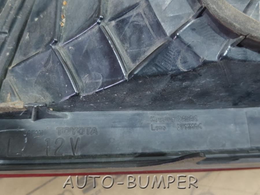Toyota Kluger V Фонари задние N6486758, N6486761
