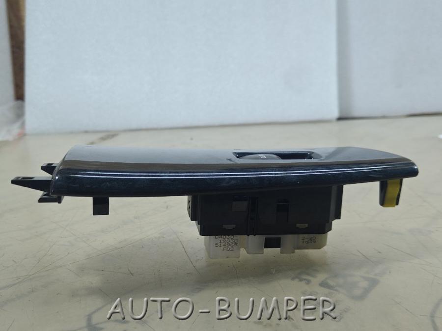 Toyota Corolla  Накладка на кнопки стеклоподъемника 7423212410 