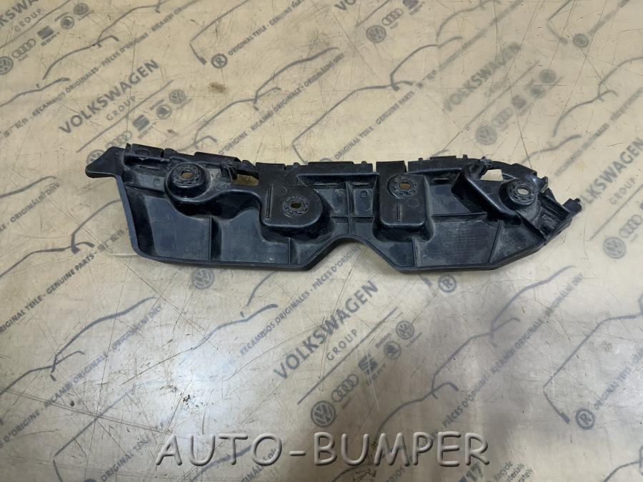 Renault Duster 2012- Кронштейн бампера передний правый 622229216R